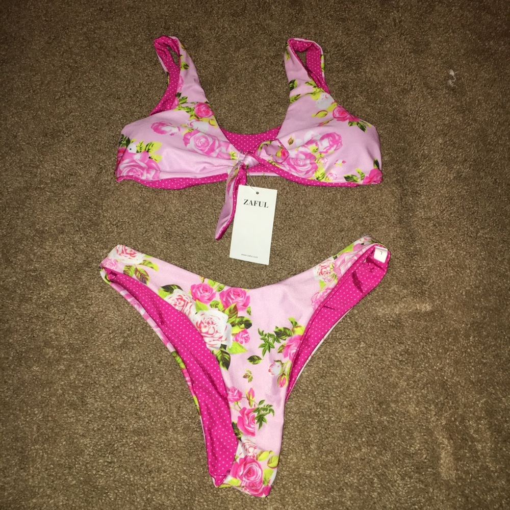 Pink reversible ZAFUL bikini